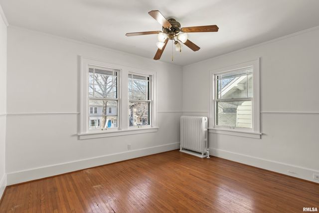 1210 N ELMWOOD Avenue, Peoria, IL 61606