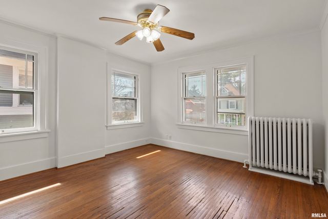 1210 N ELMWOOD Avenue, Peoria, IL 61606