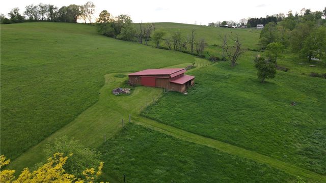 176 Ashmore Rd, Buffalo Twp, PA 15301