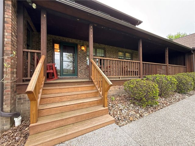 176 Ashmore Rd, Buffalo Twp, PA 15301
