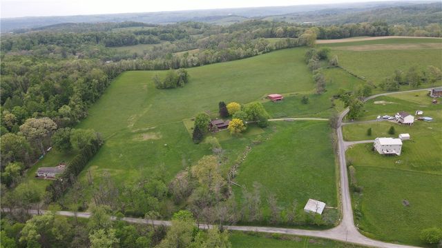 176 Ashmore Rd, Buffalo Twp, PA 15301