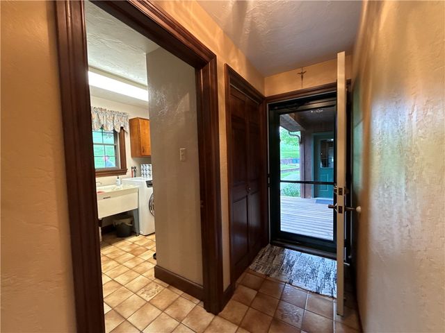 176 Ashmore Rd, Buffalo Twp, PA 15301