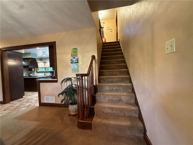 176 Ashmore Rd, Buffalo Twp, PA 15301