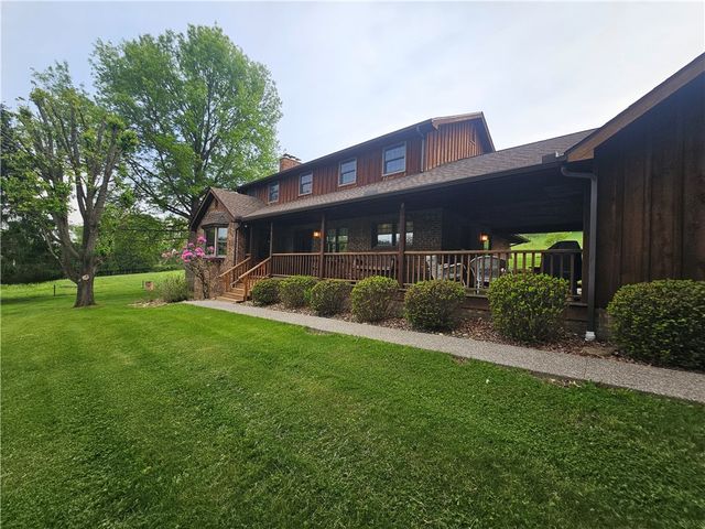 176 Ashmore Rd, Buffalo Twp, PA 15301