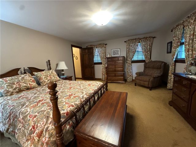 176 Ashmore Rd, Buffalo Twp, PA 15301