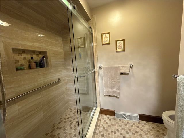 176 Ashmore Rd, Buffalo Twp, PA 15301