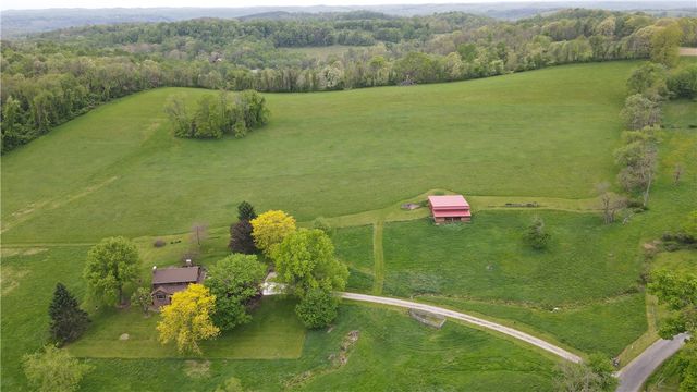 176 Ashmore Rd, Buffalo Twp, PA 15301