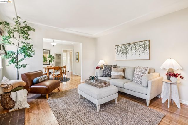 1339 Mariposa St, Richmond, CA 94804