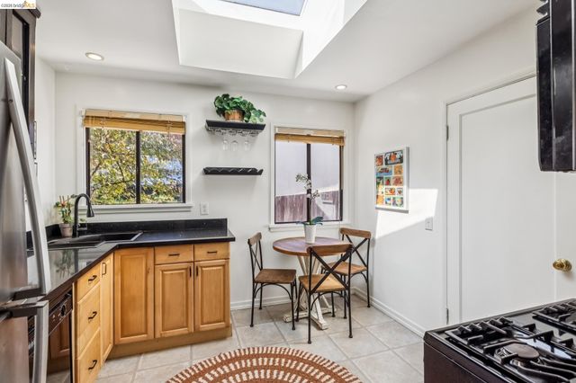 1339 Mariposa St, Richmond, CA 94804