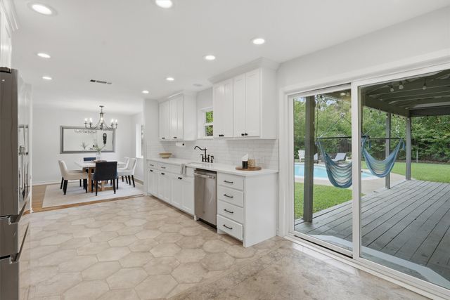 4644 Selkirk Drive, Fort Worth, TX 76109