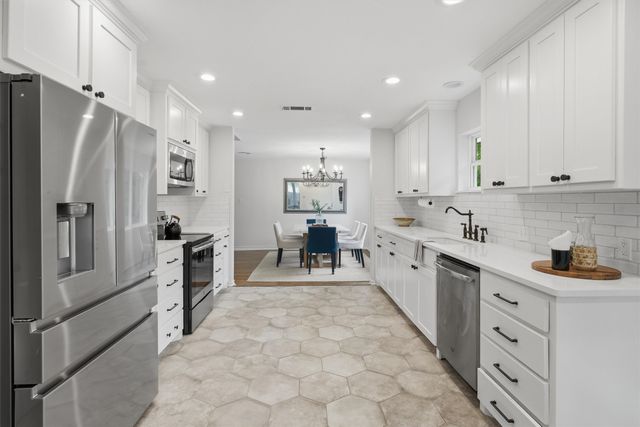 4644 Selkirk Drive, Fort Worth, TX 76109