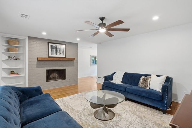 4644 Selkirk Drive, Fort Worth, TX 76109