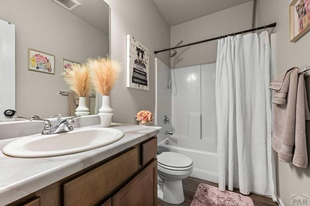 2430 W Cruz Court, Pueblo, CO 81003