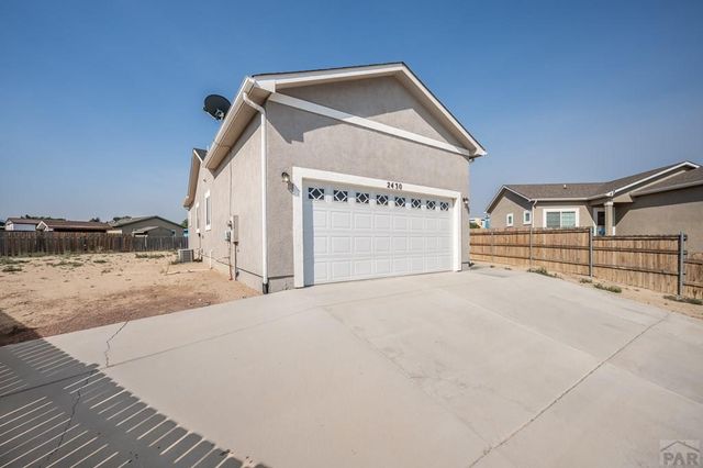 2430 W Cruz Court, Pueblo, CO 81003