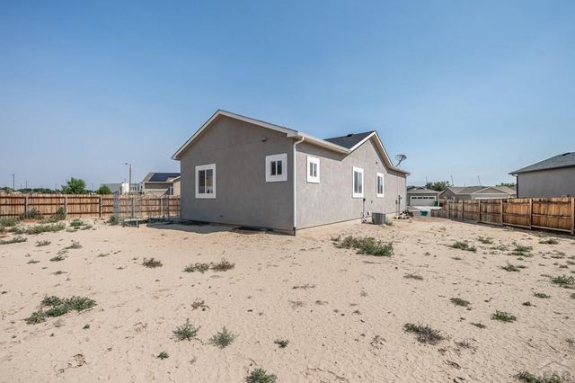 2430 W Cruz Court, Pueblo, CO 81003