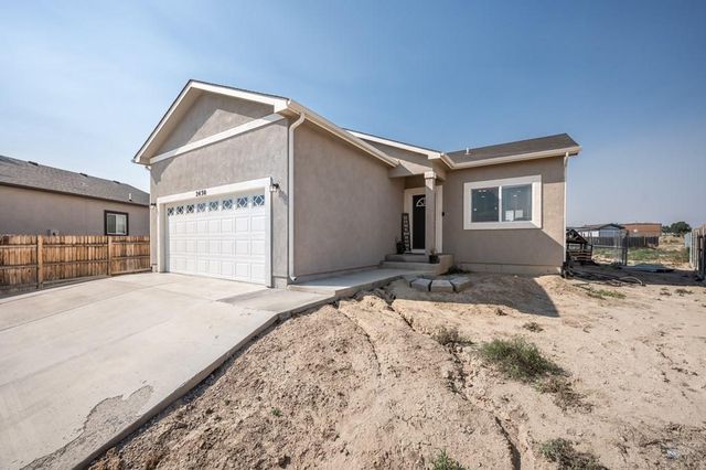 2430 W Cruz Court, Pueblo, CO 81003