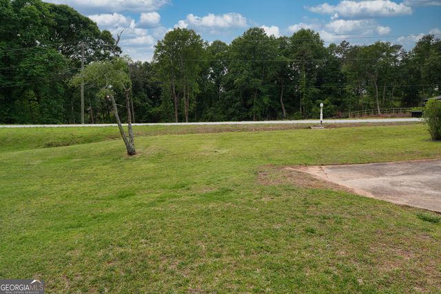 3442 Clarks Bridge Road, Gainesville, GA 30506