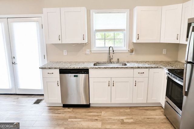 3442 Clarks Bridge Road, Gainesville, GA 30506