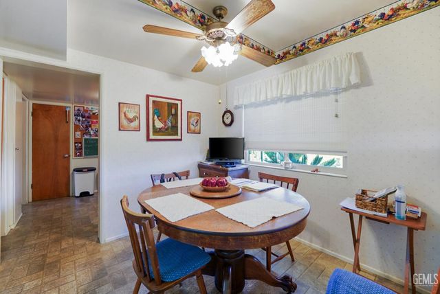 616 Magnolia Avenue, Bakersfield, CA 93305