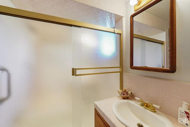 616 Magnolia Avenue, Bakersfield, CA 93305