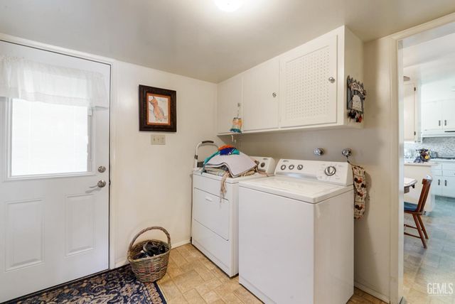 616 Magnolia Avenue, Bakersfield, CA 93305