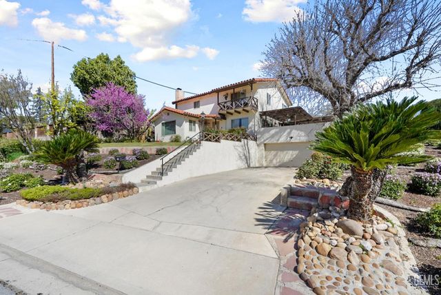 616 Magnolia Avenue, Bakersfield, CA 93305