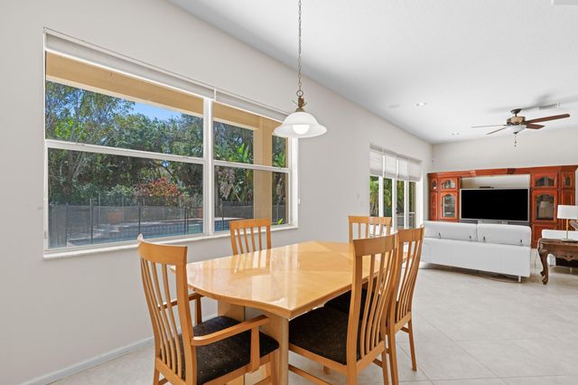 4162 Cedar Creek Ranch Circle, Lake Worth, FL 33467