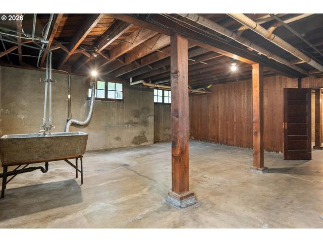 1815 Ne WASCO St, Portland, OR 97232