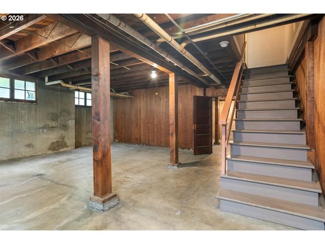 1815 Ne WASCO St, Portland, OR 97232