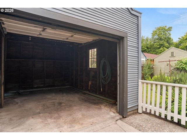 1815 Ne WASCO St, Portland, OR 97232