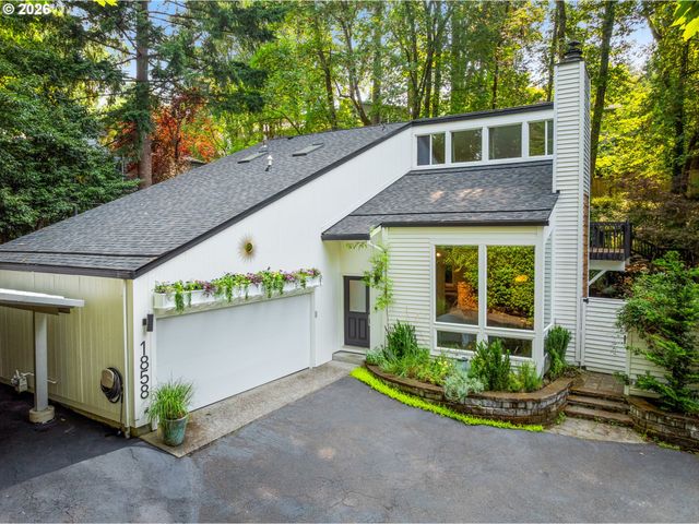1858 SOUTHSHORE Blvd, Lake Oswego, OR 97034