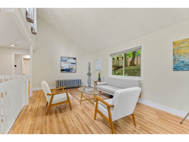 1858 SOUTHSHORE Blvd, Lake Oswego, OR 97034