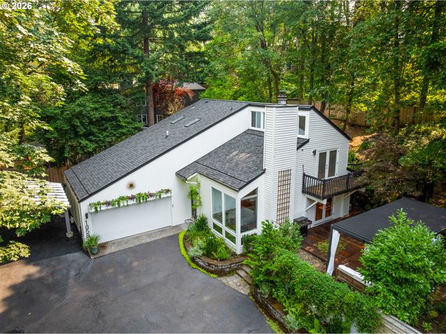 1858 SOUTHSHORE Blvd, Lake Oswego, OR 97034