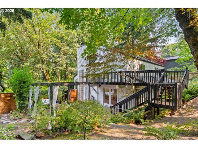 1858 SOUTHSHORE Blvd, Lake Oswego, OR 97034