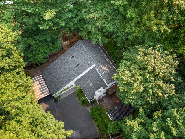 1858 SOUTHSHORE Blvd, Lake Oswego, OR 97034