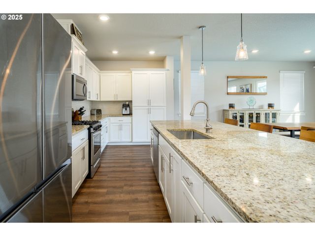 2690 Nw MEADOWS Dr, Mc Minnville, OR 97128