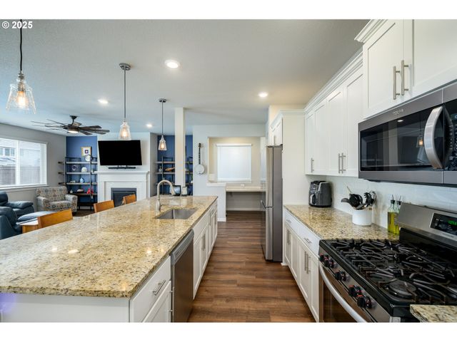 2690 Nw MEADOWS Dr, Mc Minnville, OR 97128