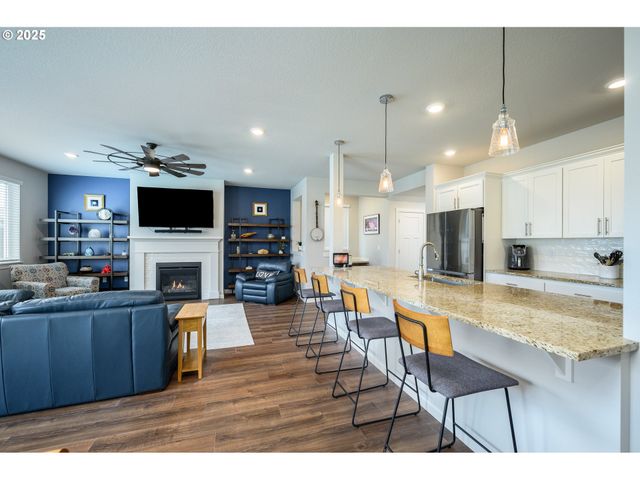 2690 Nw MEADOWS Dr, Mc Minnville, OR 97128