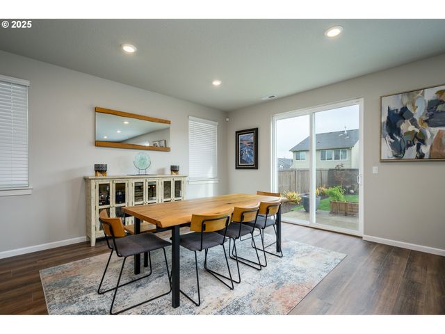 2690 Nw MEADOWS Dr, Mc Minnville, OR 97128