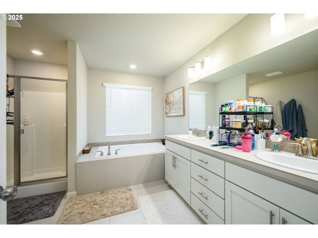 2690 Nw MEADOWS Dr, Mc Minnville, OR 97128