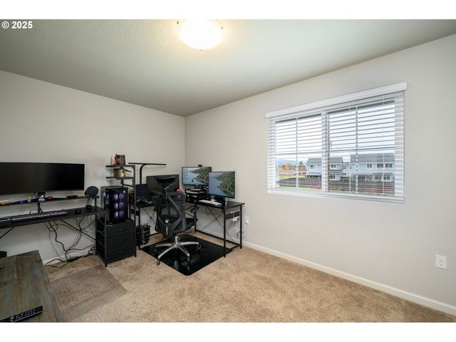 2690 Nw MEADOWS Dr, Mc Minnville, OR 97128