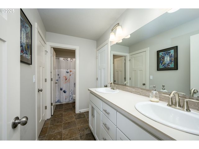 2690 Nw MEADOWS Dr, Mc Minnville, OR 97128