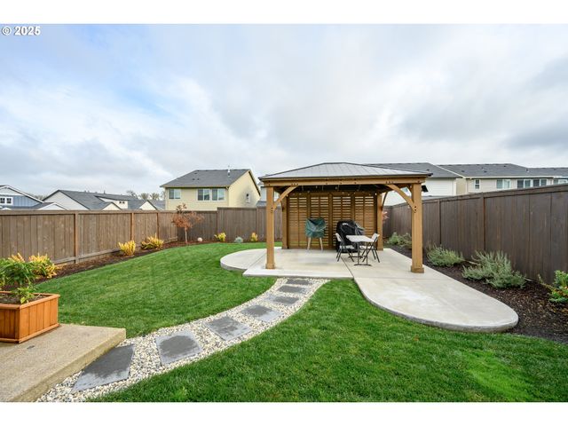 2690 Nw MEADOWS Dr, Mc Minnville, OR 97128