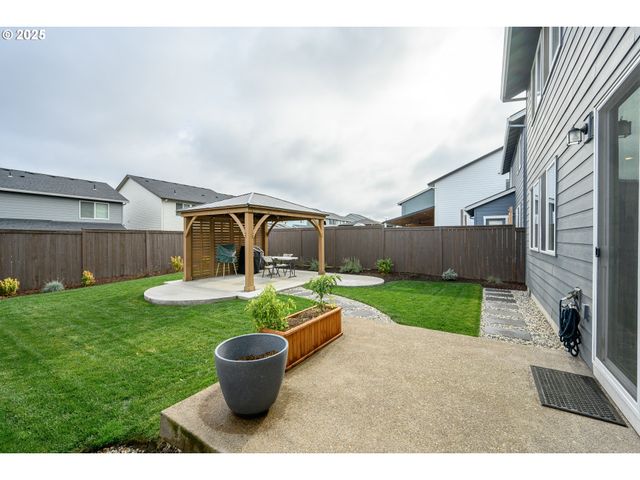 2690 Nw MEADOWS Dr, Mc Minnville, OR 97128