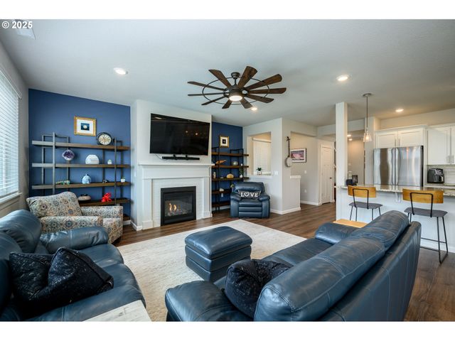 2690 Nw MEADOWS Dr, Mc Minnville, OR 97128