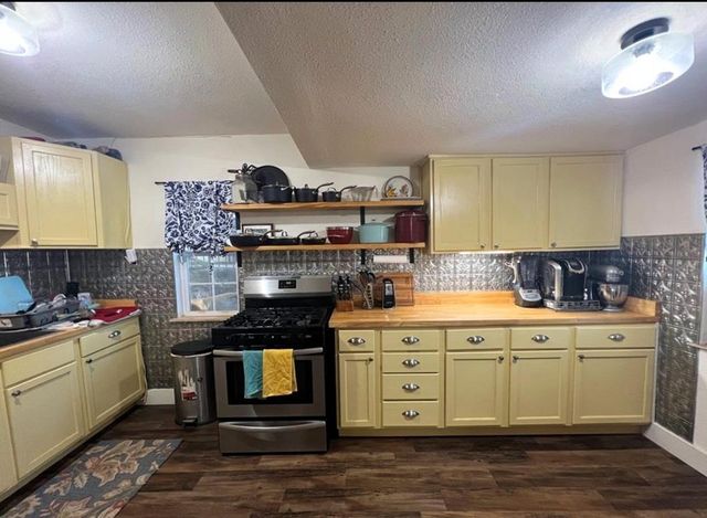 803 S Kindred St, Loraine, TX 79532