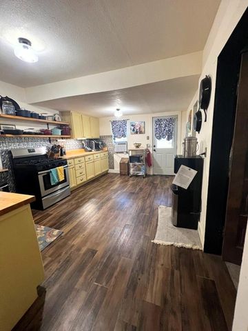 803 S Kindred St, Loraine, TX 79532