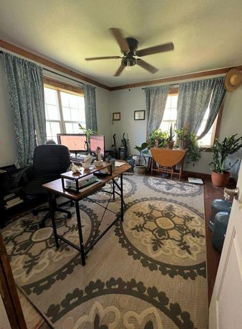 803 S Kindred St, Loraine, TX 79532