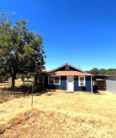 803 S Kindred St, Loraine, TX 79532