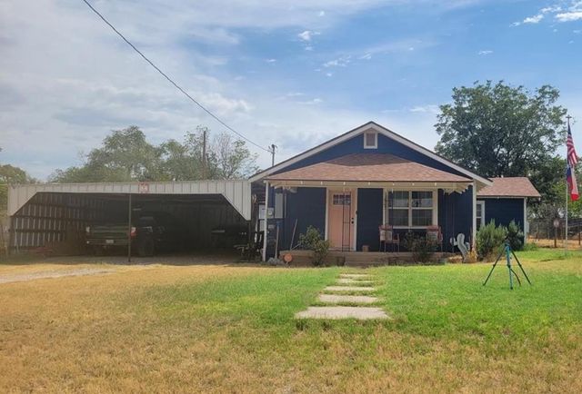 803 S Kindred St, Loraine, TX 79532